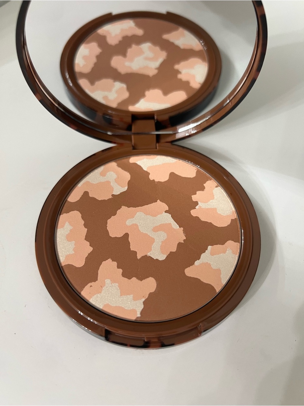 New Douglas Big Bronzer Bronzing Powder for Face & Body - Brown